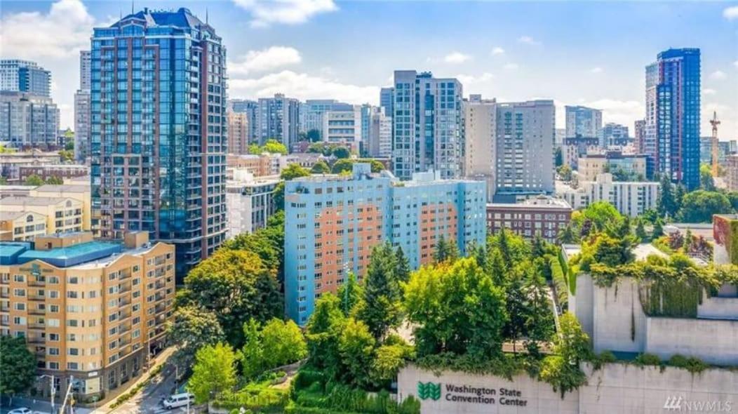 Villa Vibrant Downtown, King Bed, Work Desk & Kitchen Seattle Exterior foto